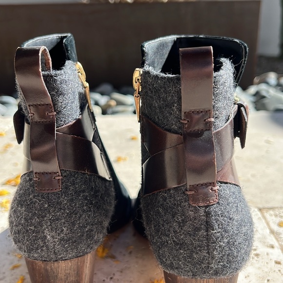 Clarks suede, leather and flannel zip-up booties. - Picture 3 of 10